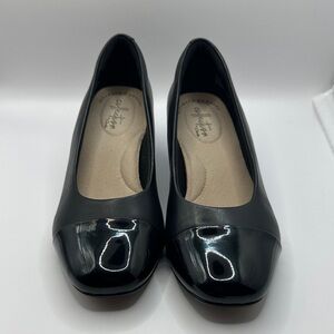 Clark’s Marilyn Sara Pump, size 7